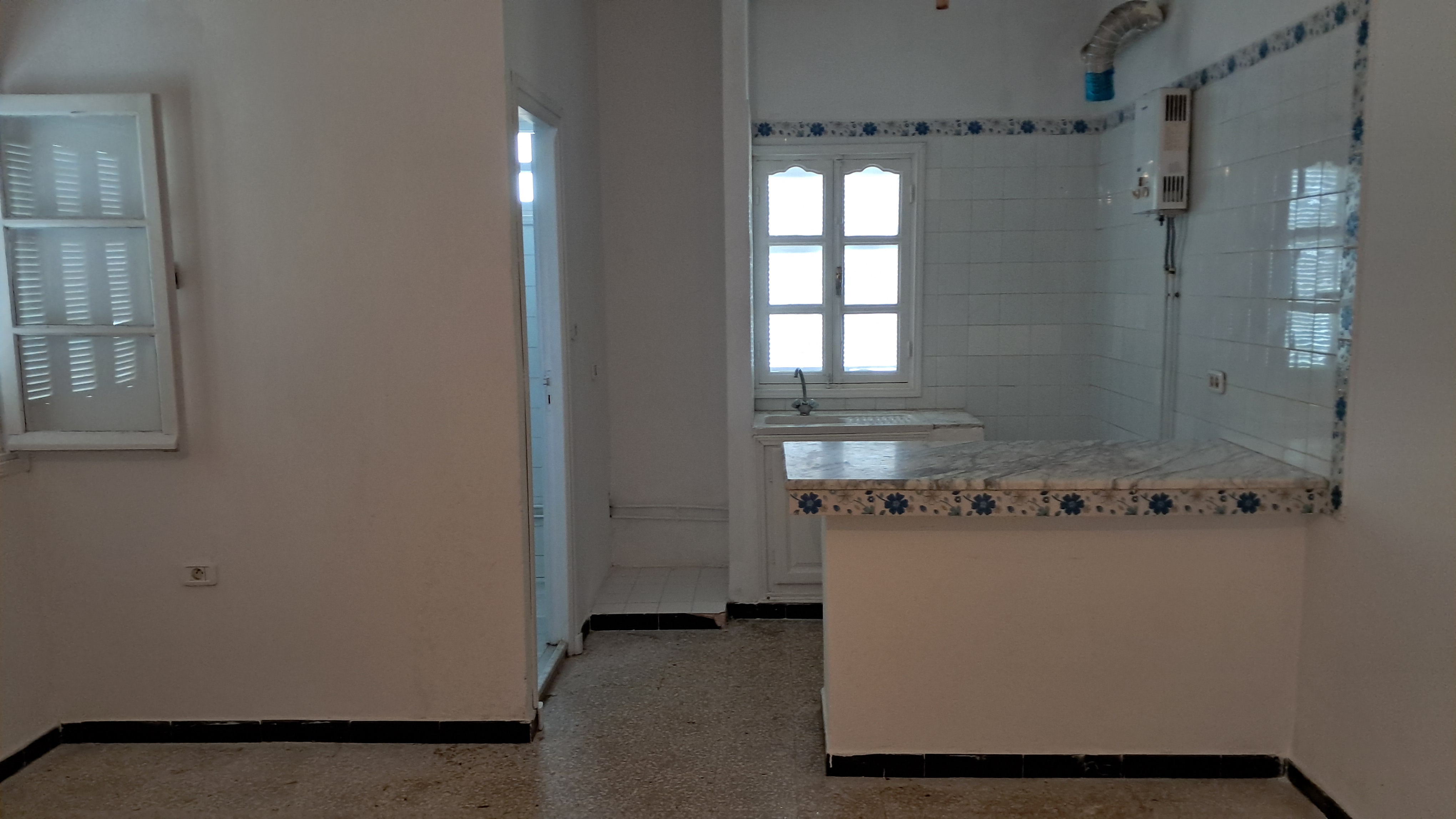 Mnihla&nbsp;Cite Ennasr&nbsp;Location&nbsp;Appart. 1 pi�ce&nbsp;Stufio nihla