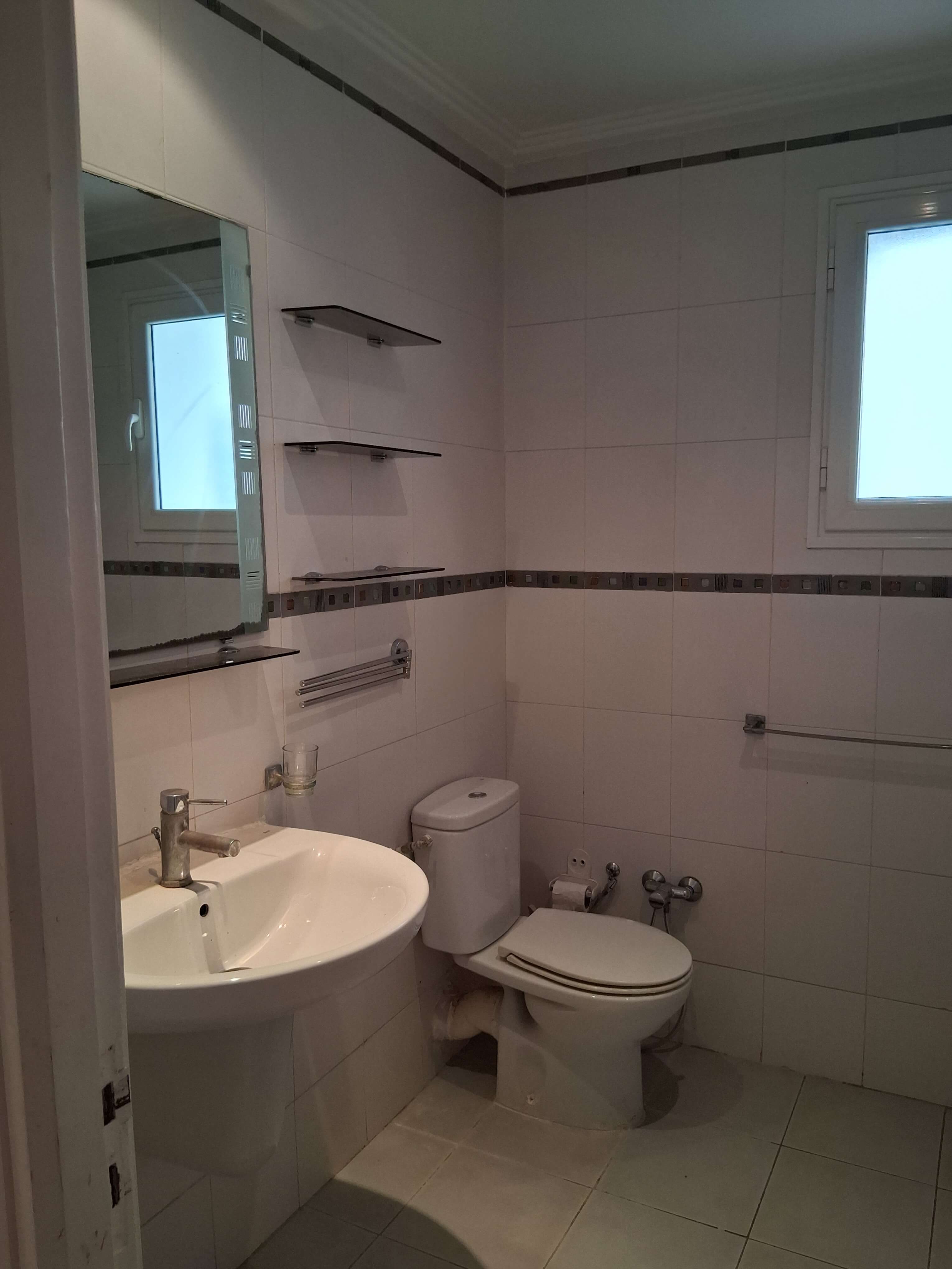 Ain Zaghouan Ain Zaghouan Location Appart. 3 pices Grand appart s2 htstg au 2me tage