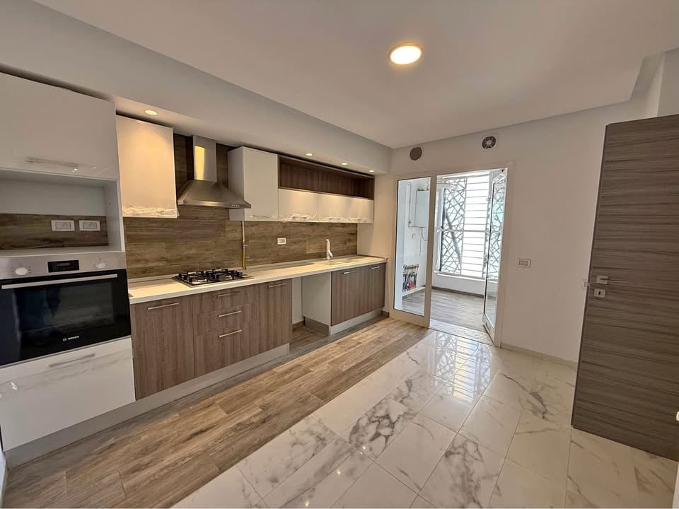 Ain Zaghouan Ain Zaghouan Vente Appart. 2 pices Apparetement a cite wahat