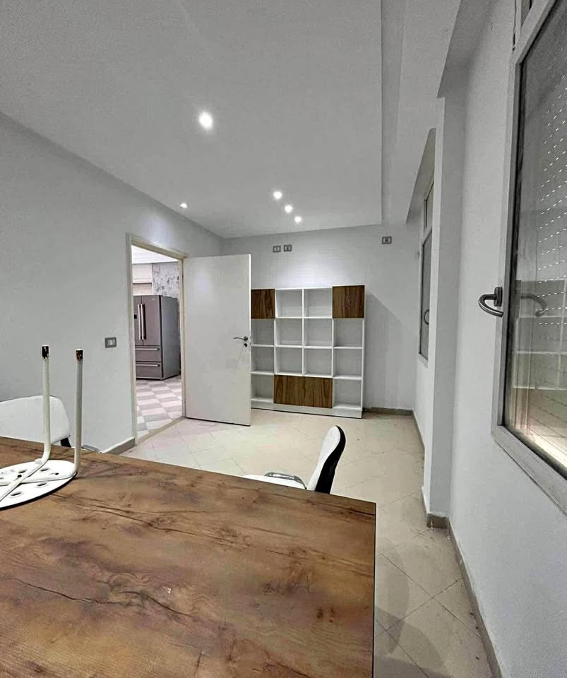 Ain Zaghouan Ain Zaghouan Location Autre Local bureautique  rue khaled ibn el walid