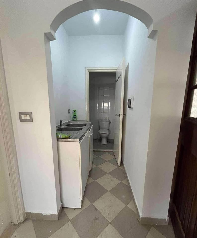 Ain Zaghouan Ain Zaghouan Location Autre Local bureautique  rue khaled ibn el walid