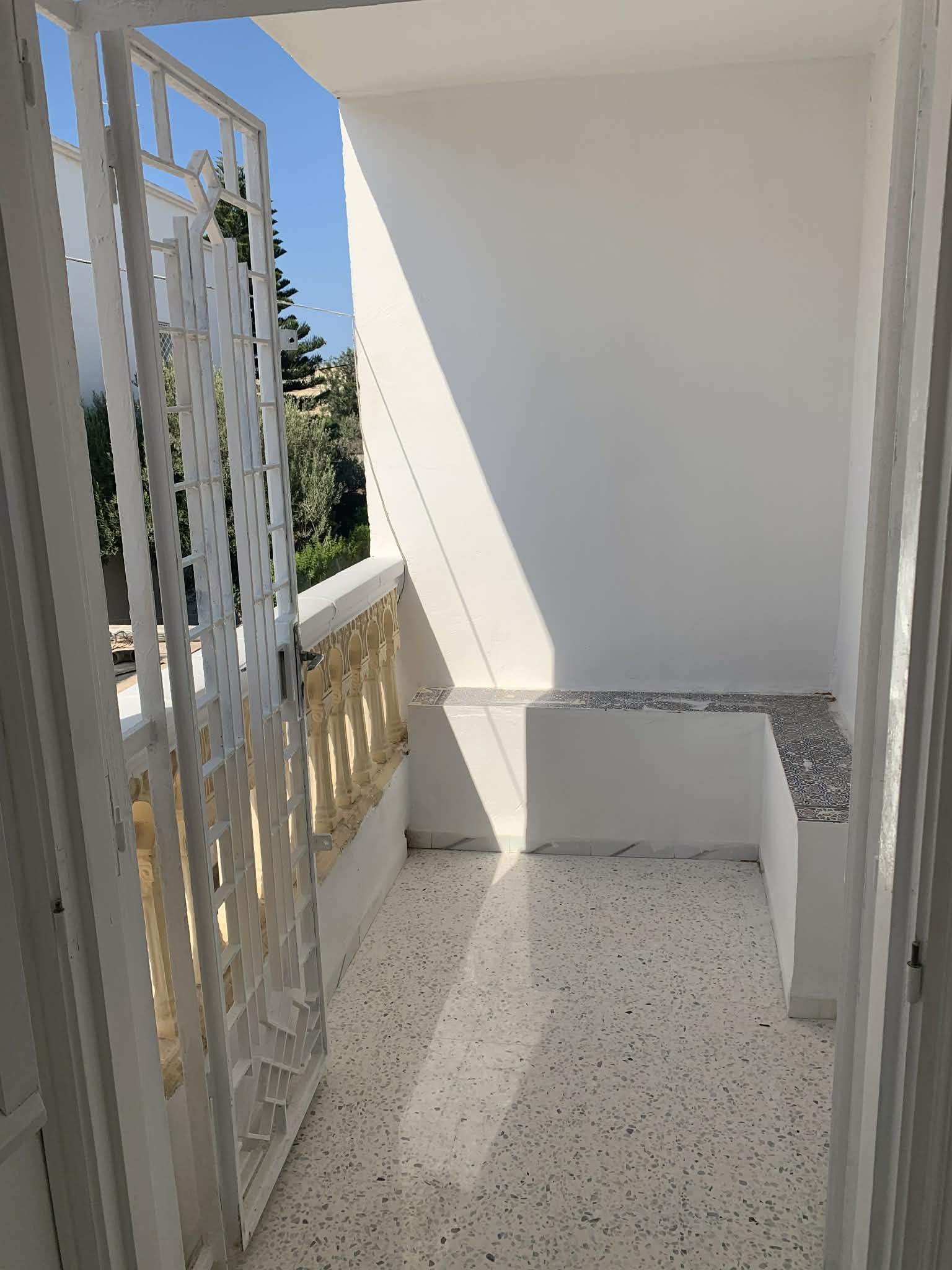 La Soukra&nbsp;La Soukra&nbsp;Location&nbsp;Appart. 2 pi�ces&nbsp;Soukra proxi charguia 2