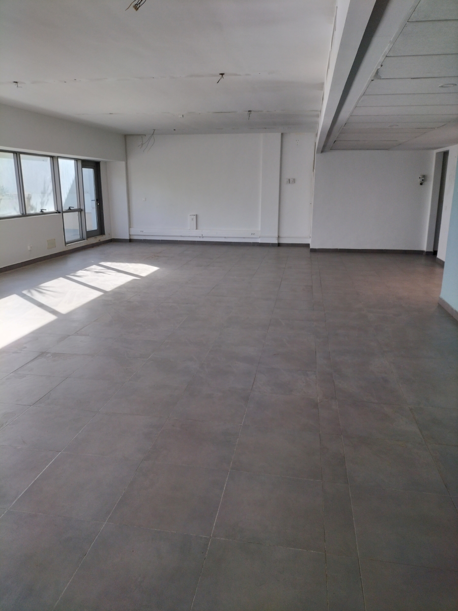 El Menzah&nbsp;Tunis Belvedere&nbsp;Bureaux & Commerces&nbsp;Bureau&nbsp;Etage bureautique haut standing en open space