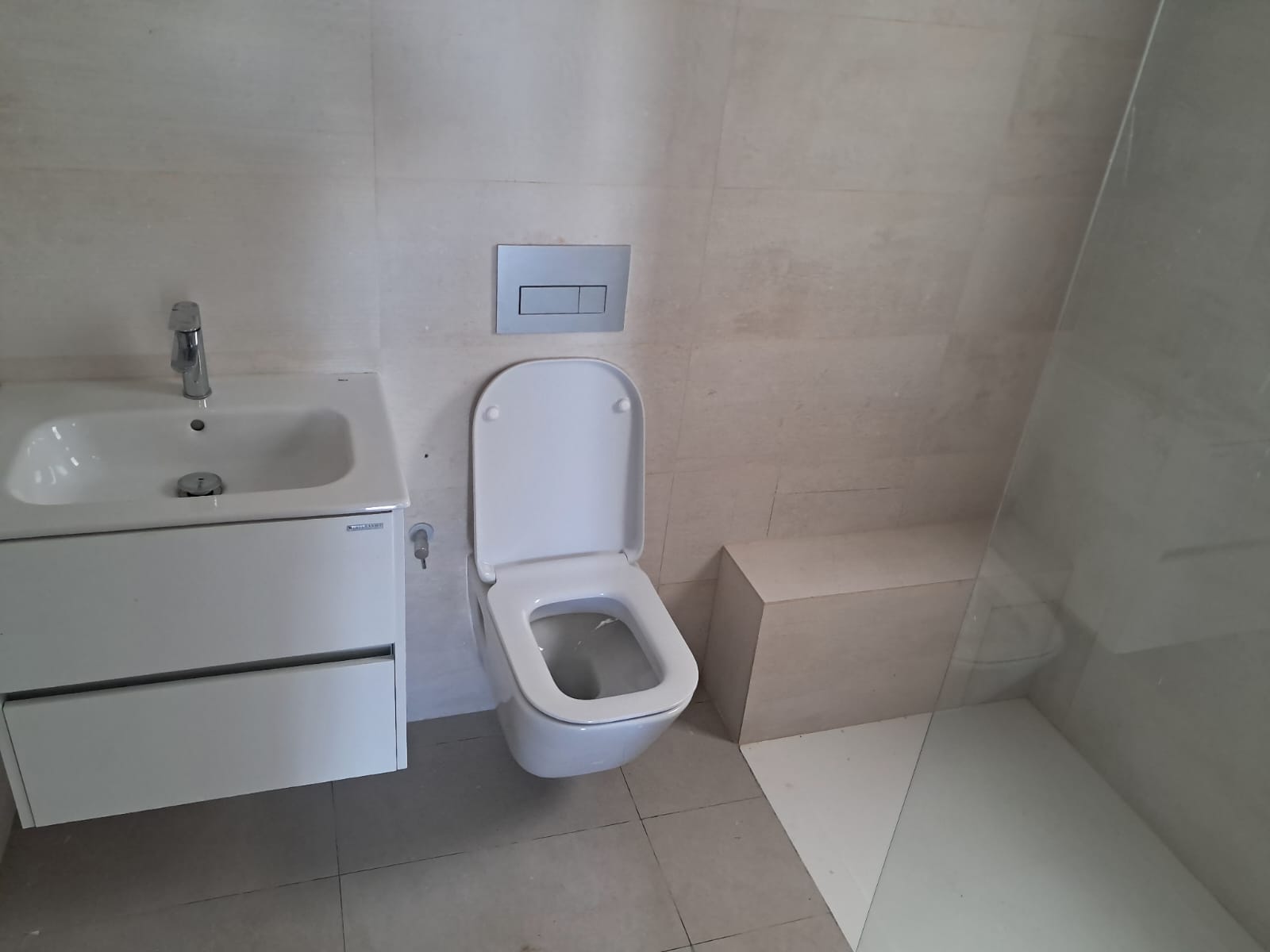 La Marsa El Aouina Vente Appart. 2 pices Apprt s plus 1  lwahat