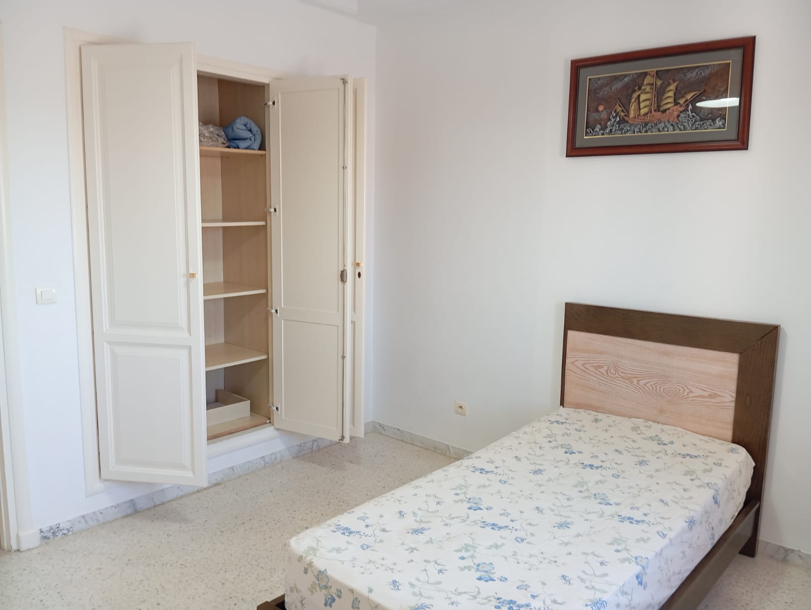 La Marsa El Aouina Location Appart. 4 pices Appartement splus 3  lwahat