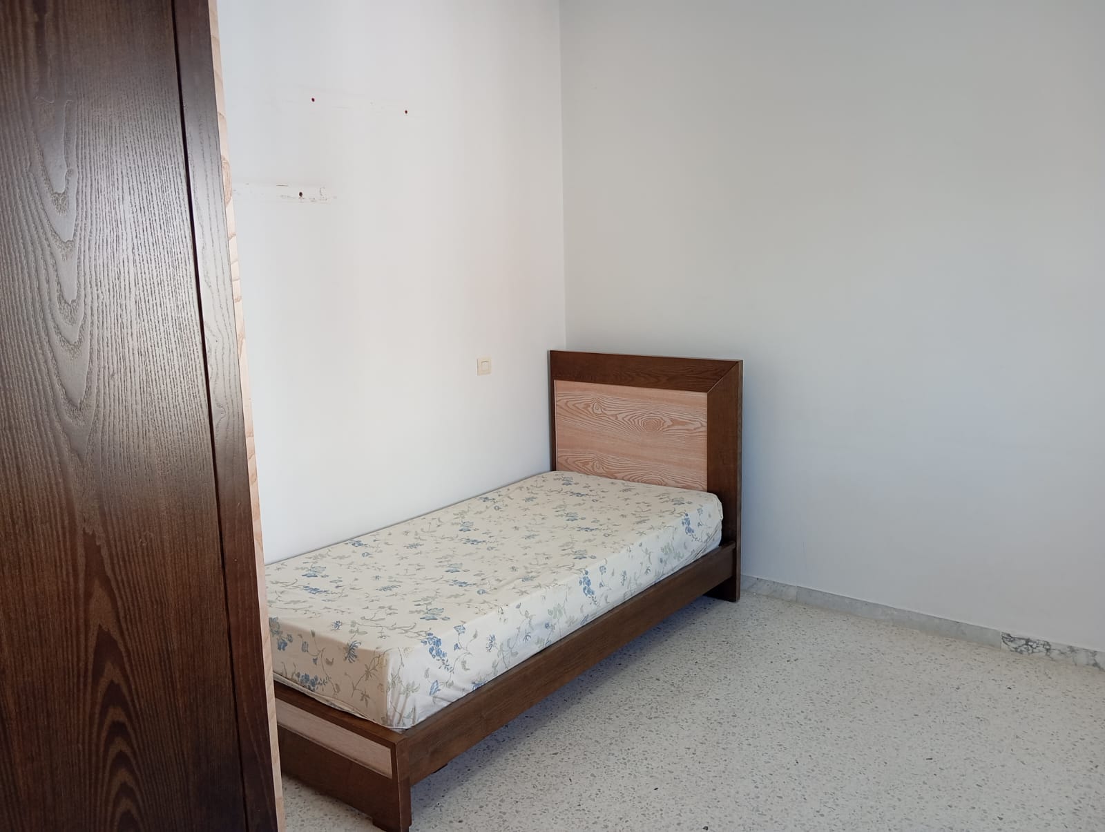 La Marsa El Aouina Location Appart. 4 pices Appartement splus 3  lwahat