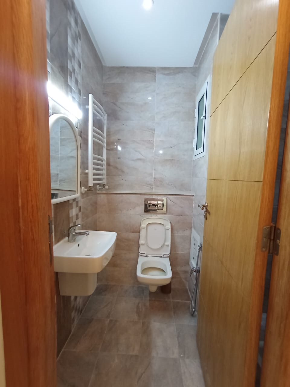 La Marsa El Aouina Vente Appart. 2 pices Apprtement  s plus 1  cit l wahat