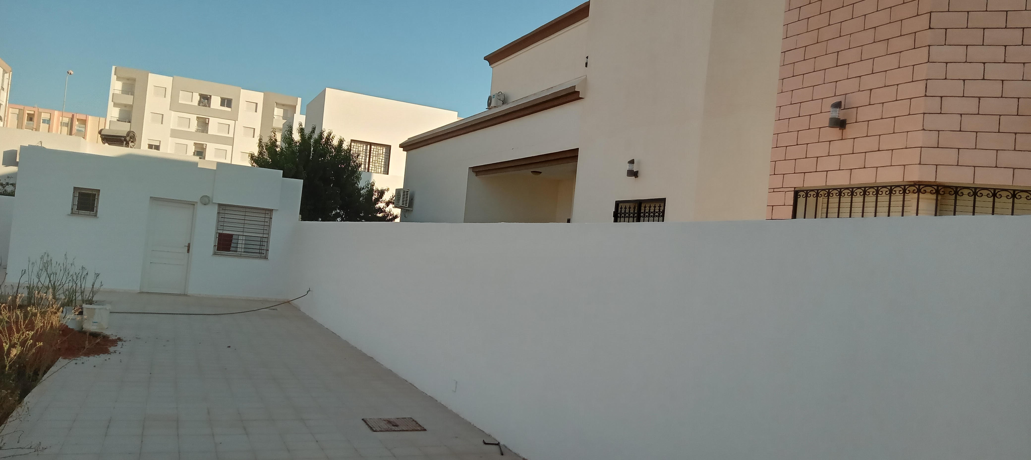 Sakiet Ezzit&nbsp;Sakiet Ezzit&nbsp;Location&nbsp;Maisons&nbsp;Studio a el ons sfax a 300 metres du multimedia