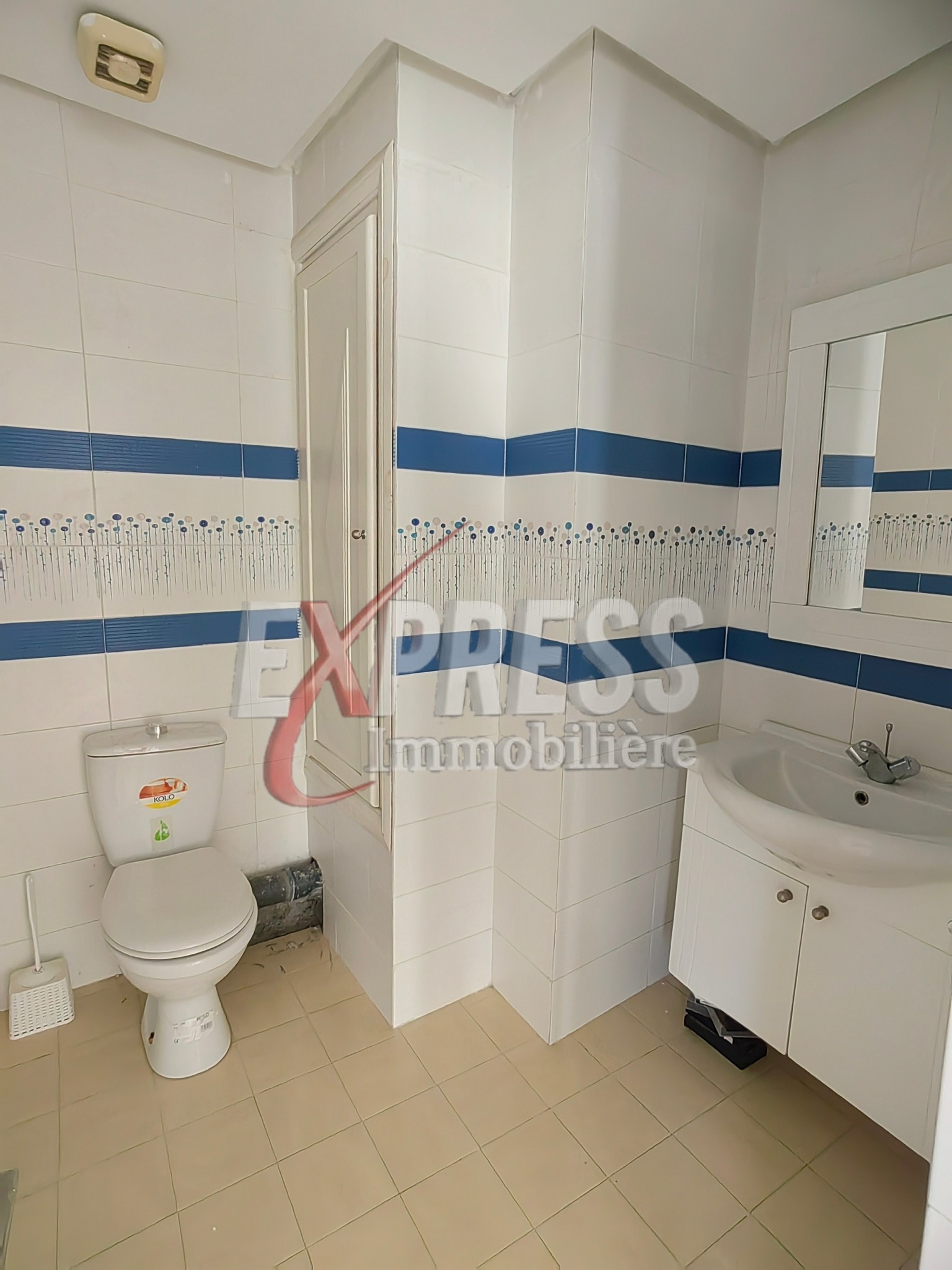 Ariana Ville Cite Ennasr 2 Location Surfaces Bureau h2 dams immeuble bureautique