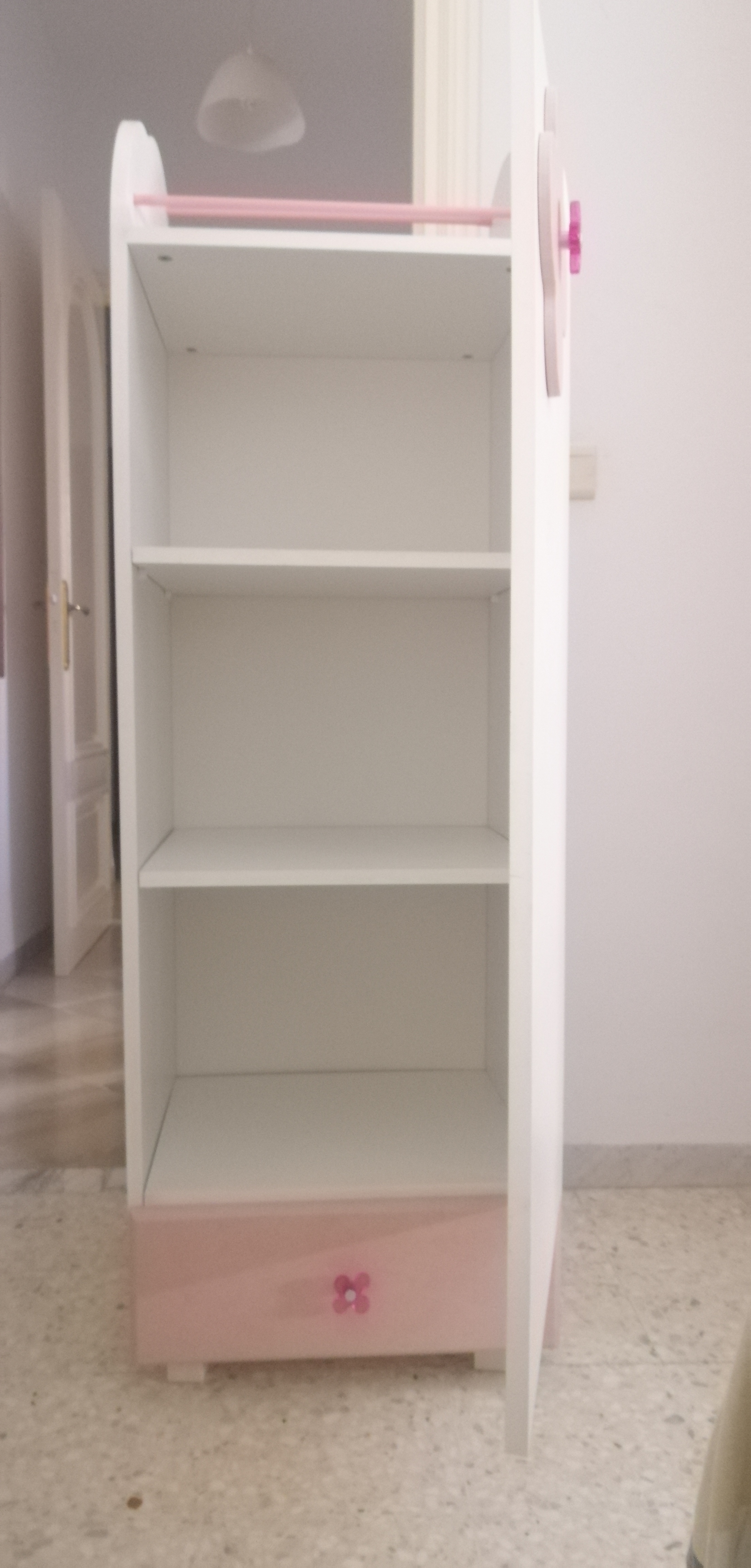 Mnihla&nbsp;Jardins d'el Menzah&nbsp;Meubles d'enfant&nbsp;Armoires&nbsp;Armoire pour enfants