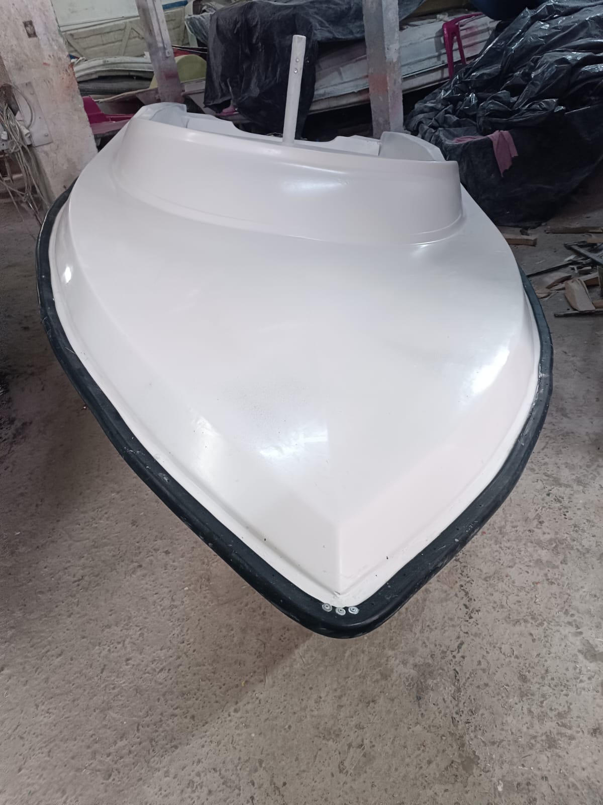 La Soukra&nbsp;Dar Fadhal&nbsp;Bateaux � moteurs&nbsp;Vedette&nbsp;Bateau 5m pour 5 personnes