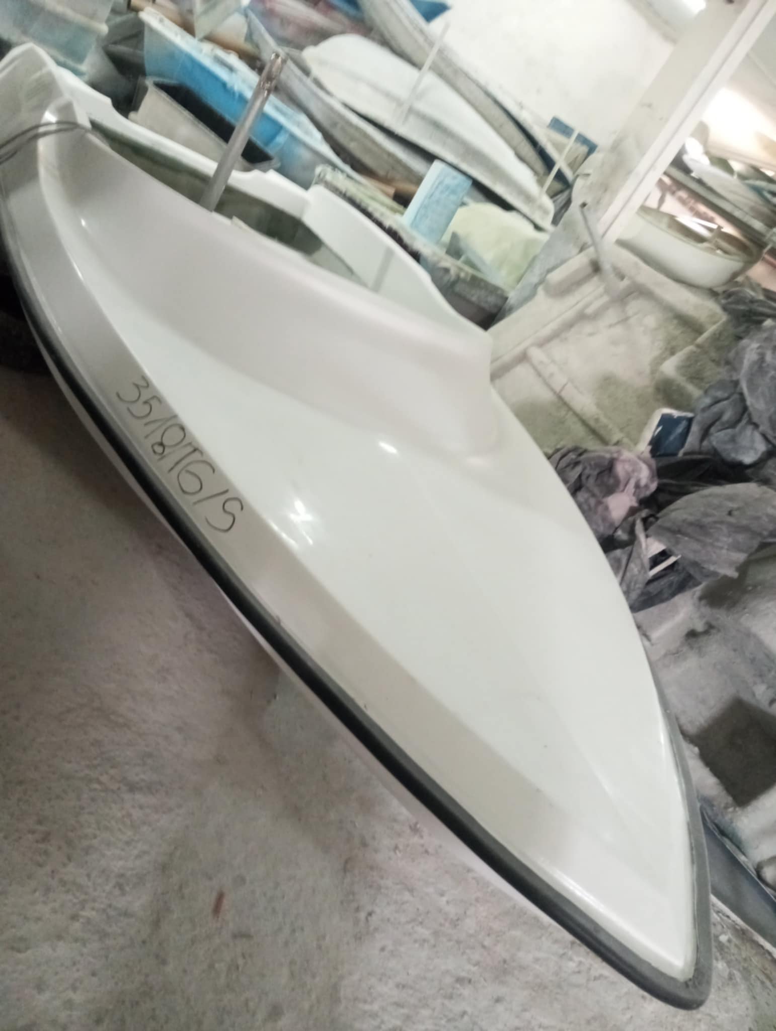 La Soukra&nbsp;Dar Fadhal&nbsp;Bateaux � moteurs&nbsp;Vedette&nbsp;Bateau 5m pour 5 personnes