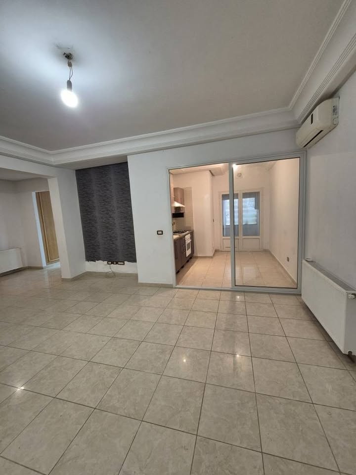 El Menzah El Menzah 9 Location Appart. 3 pices Menzah 9 c joli appt s2