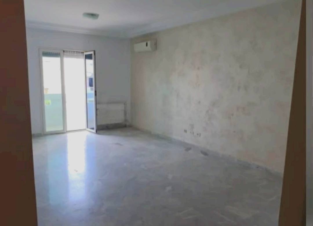 Ariana Ville&nbsp;Cite Ennasr 2&nbsp;Location&nbsp;Appart. 5 pi�ces+&nbsp;Joli appt s3 bien situ� � cit� ennasr 2