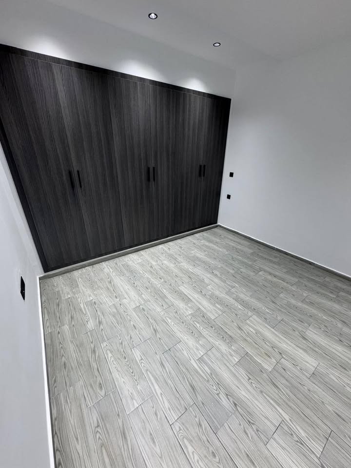 Raoued&nbsp;Cite Ennkhilet&nbsp;Location&nbsp;Appart. 4 pi�ces&nbsp;Ennkhilet joli appt s2 haut stg