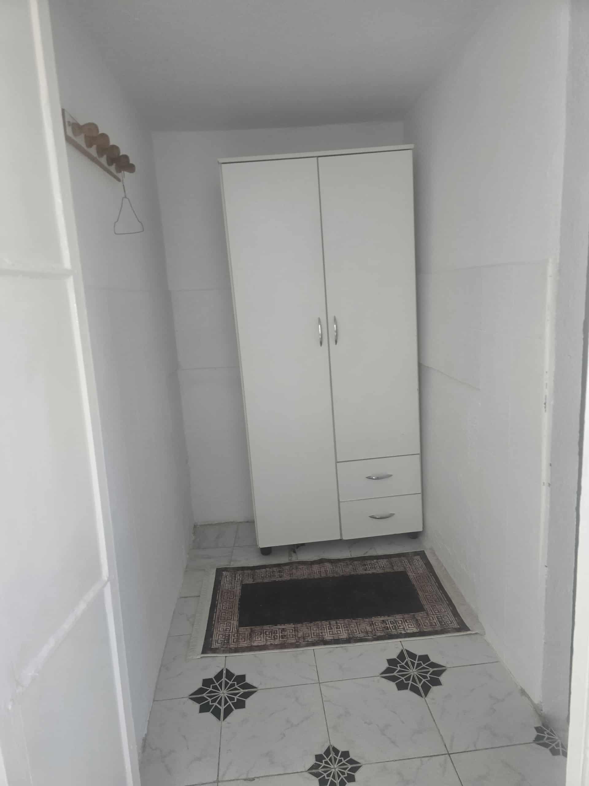 Bab Bhar&nbsp;Bab Bhar&nbsp;Location&nbsp;Appart. 2 pi�ces&nbsp;Studio meubl� � la place de barcelone