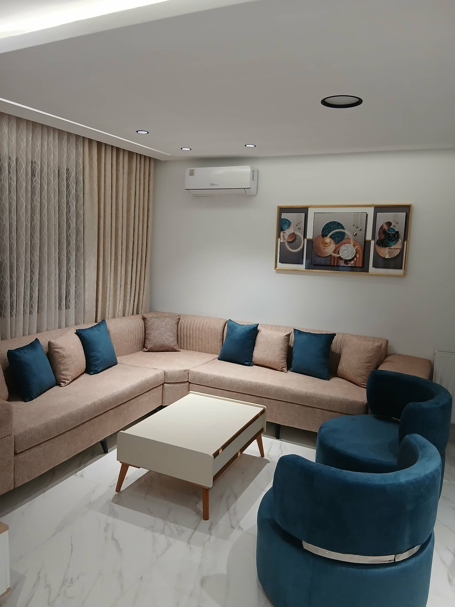 Ain Zaghouan Ain Zaghouan Location Appart. 3 pices Cite what apart neuf meuble