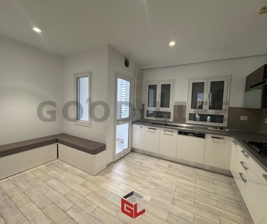 La Marsa&nbsp;Gammart&nbsp;Location&nbsp;Duplex&nbsp;Triplex ind�pendant � gammarth