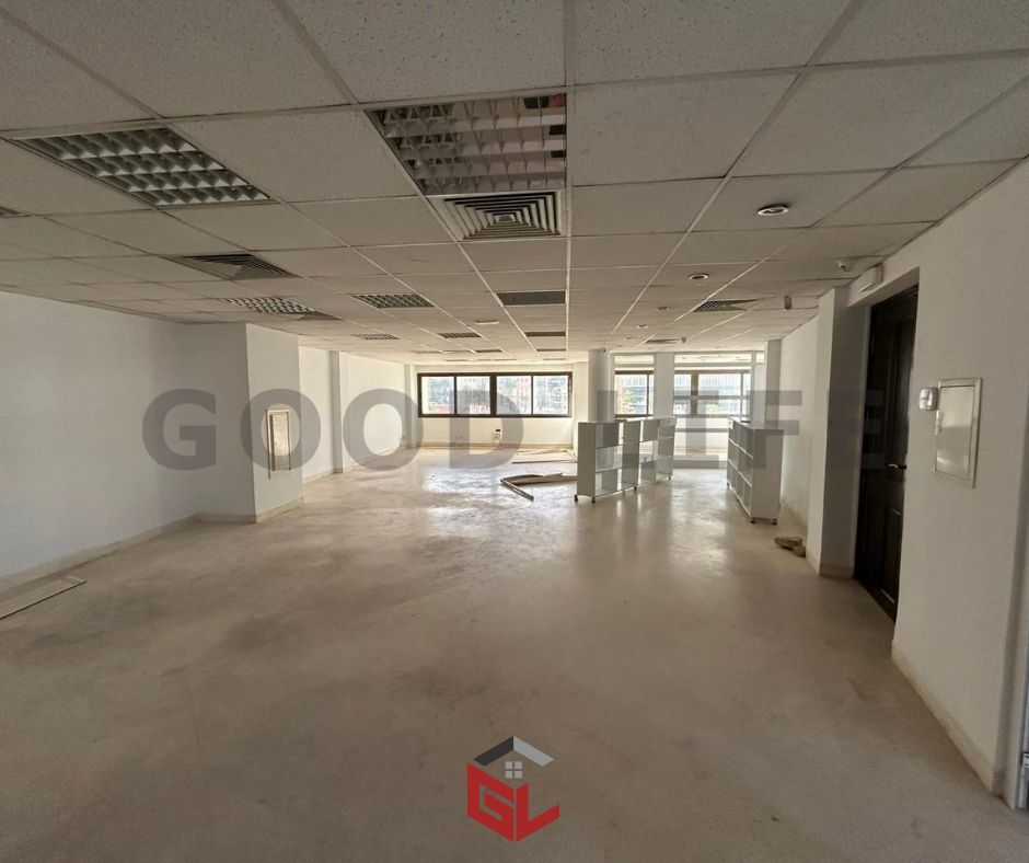 La Soukra Charguia 1 Bureaux & Commerces Bureau Espace bureautique d'environ 300 m2  la charguia1