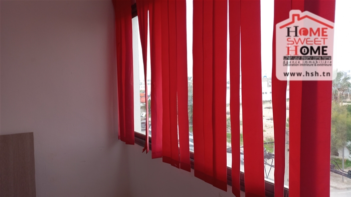 El Kram Le Kram Location Appart. 1 pice Bureau fuscia au kram