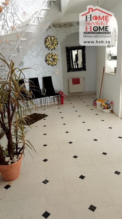 El Kram Le Kram Location Appart. 4 pices Duplex meubl valinco  cit l'office le kram