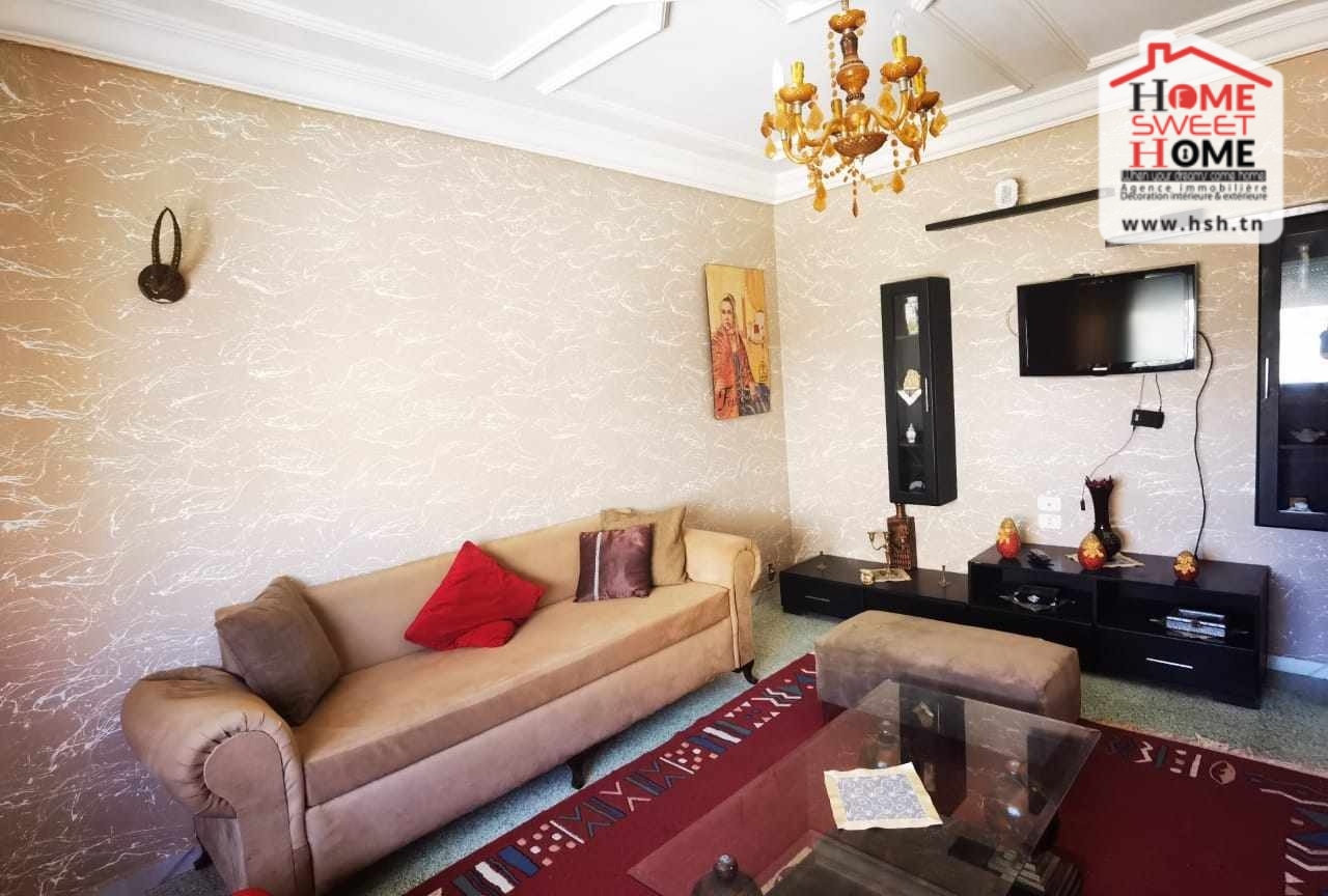 La Marsa Marsa Ennassim Location Appart. 2 pices Etage de villa mezyana meubl la marsa