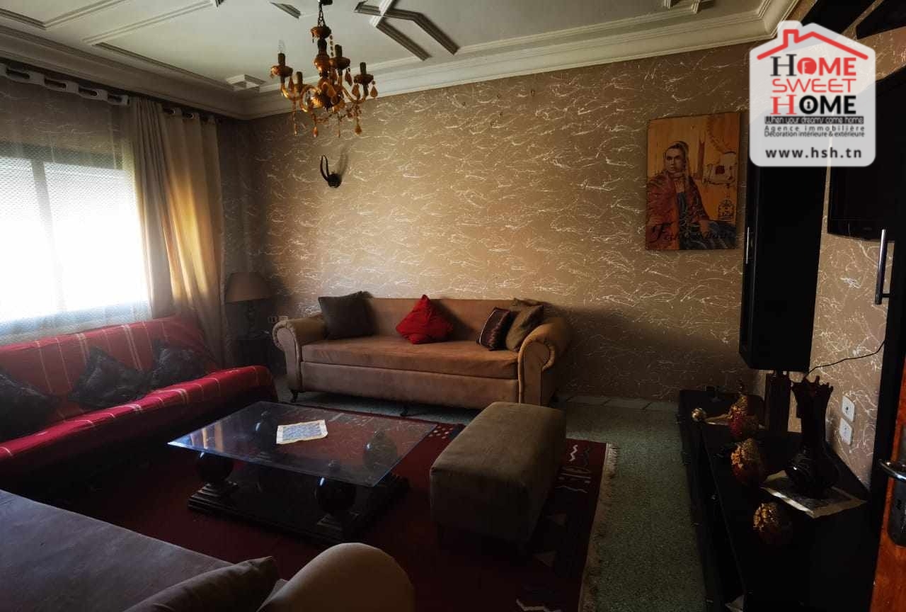 La Marsa Marsa Ennassim Location Appart. 2 pices Etage de villa mezyana meubl la marsa