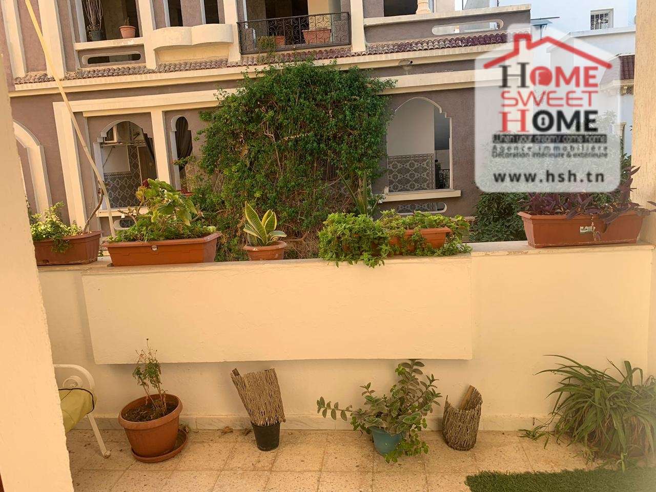 El Kram Le Kram Location Appart. 2 pices Etage de villa s2 mivesh meubl cit el bounouk