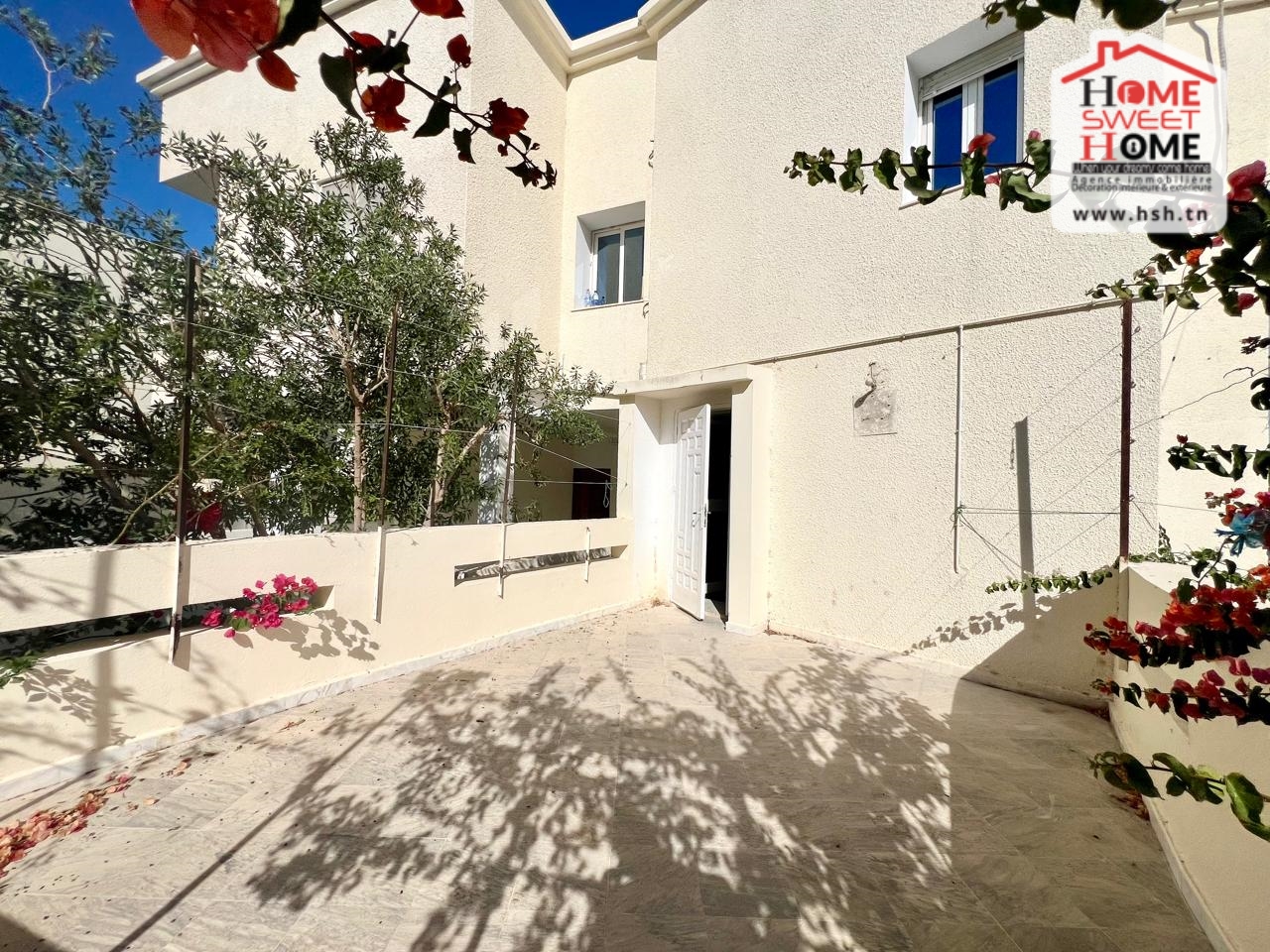 La Marsa Gammart Location Appart. 3 pices Rdc de villa julia  gammarth touristique