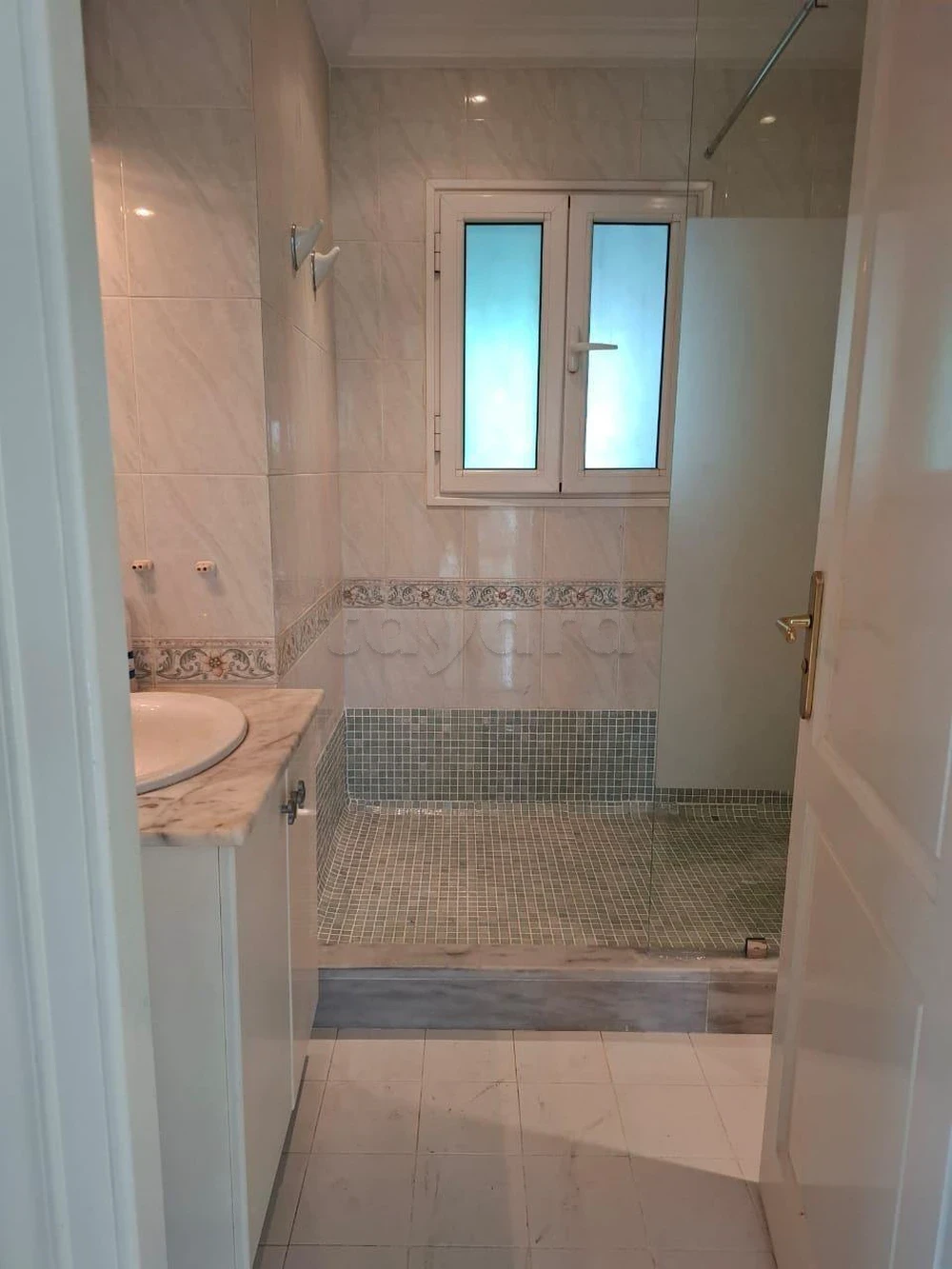 El Menzah El Manar 2 Location Appart. 4 pices Appart s3  manar 2 cot brooklyn