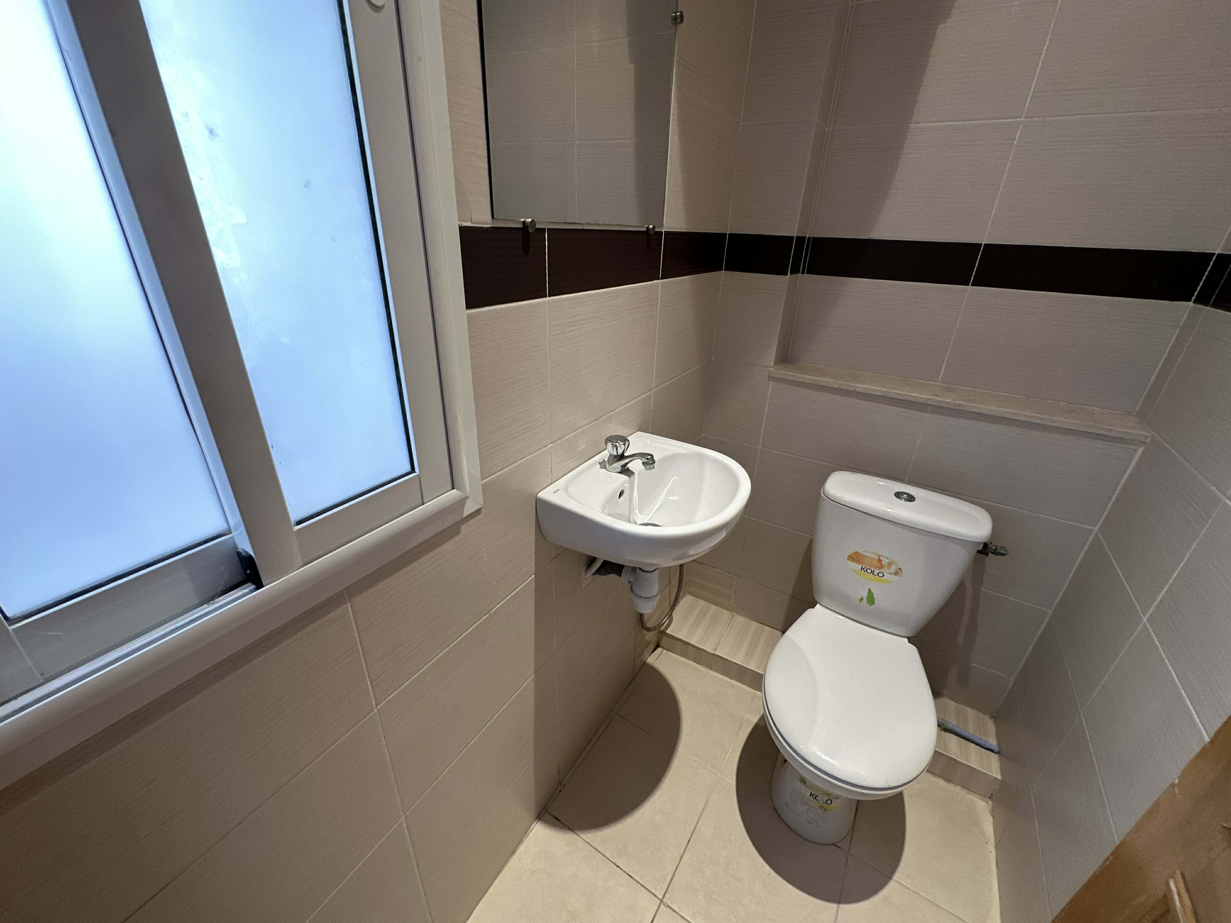 Ariana Ville Cite Ennasr 2 Bureaux & Commerces Bureau Bureau a2  ennasr 2 hedi nouira