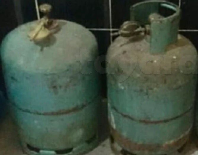 Ariana Ville&nbsp;Ariana&nbsp;Autre&nbsp;Autre&nbsp;Bouteilles de gas plein avec deux montres