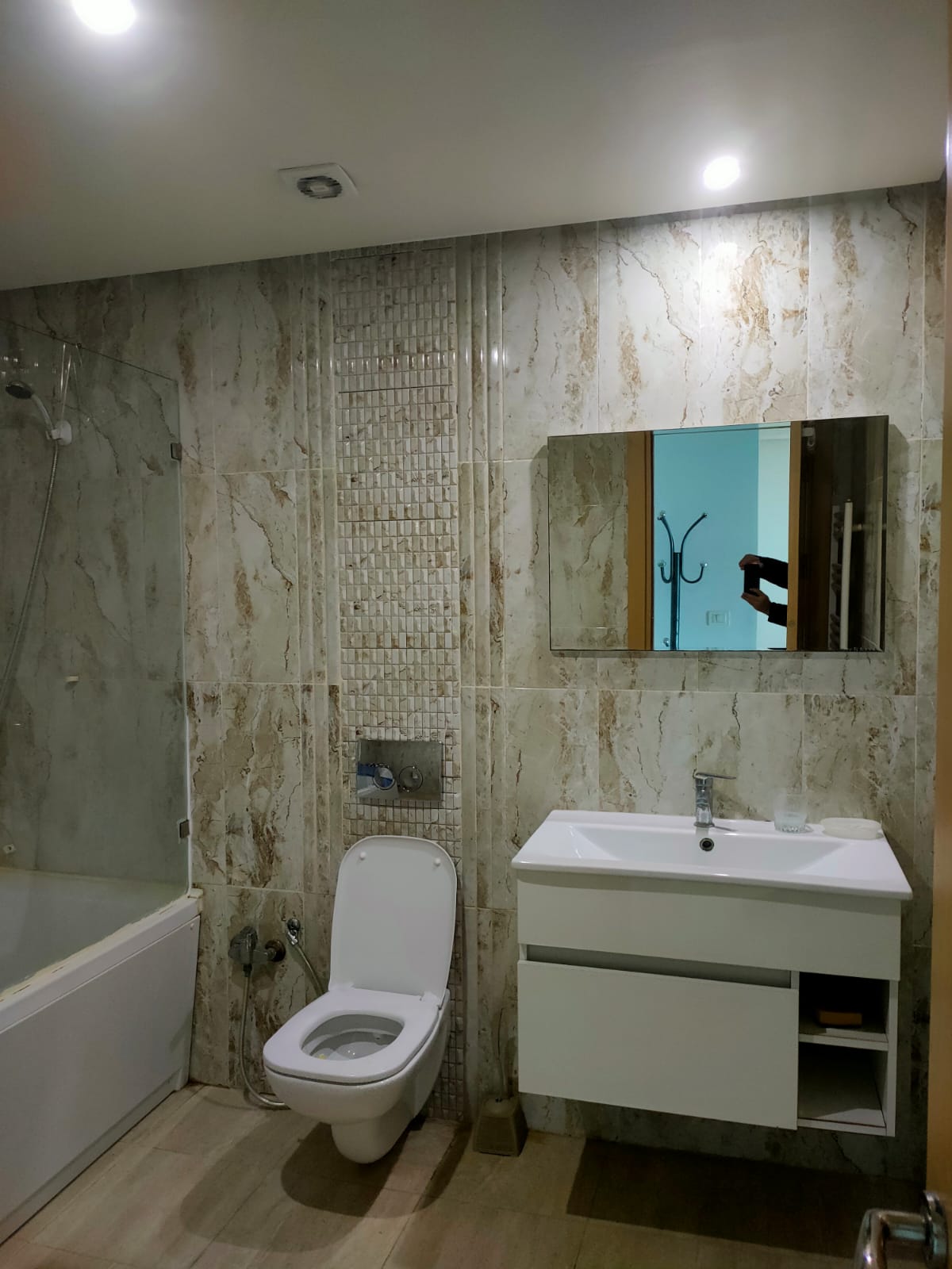 La Marsa&nbsp;Berge Du Lac&nbsp;Location&nbsp;Appart. 2 pi�ces&nbsp;Super appartement s1 meubl�  au lac 2