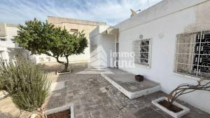 Ariana Ville Cite Ennouzha Vente Maisons Villa plain pied de 338m2 terrain