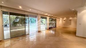 Ariana Ville El Menzah 7 Vente Maisons Une villa de 751m2 terrain et 450m2