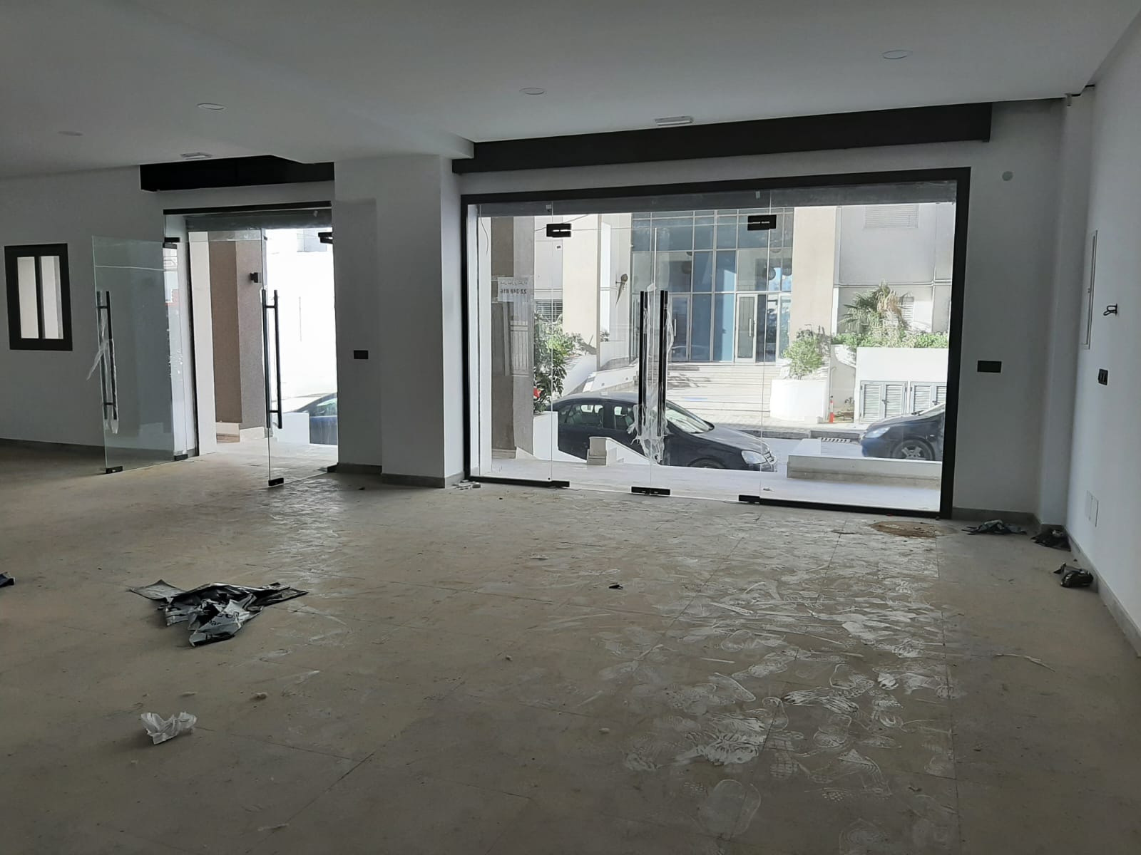 La Marsa&nbsp;El Aouina&nbsp;Bureaux & Commerces&nbsp;Fond de Commerce&nbsp;Aouina vnt fc 140m2