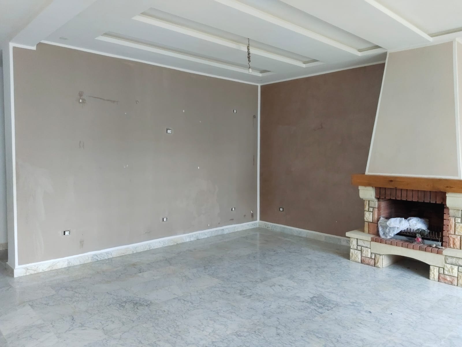 Raoued Borj Touil Location Appart. 5 pices+ Borj touil loc villa