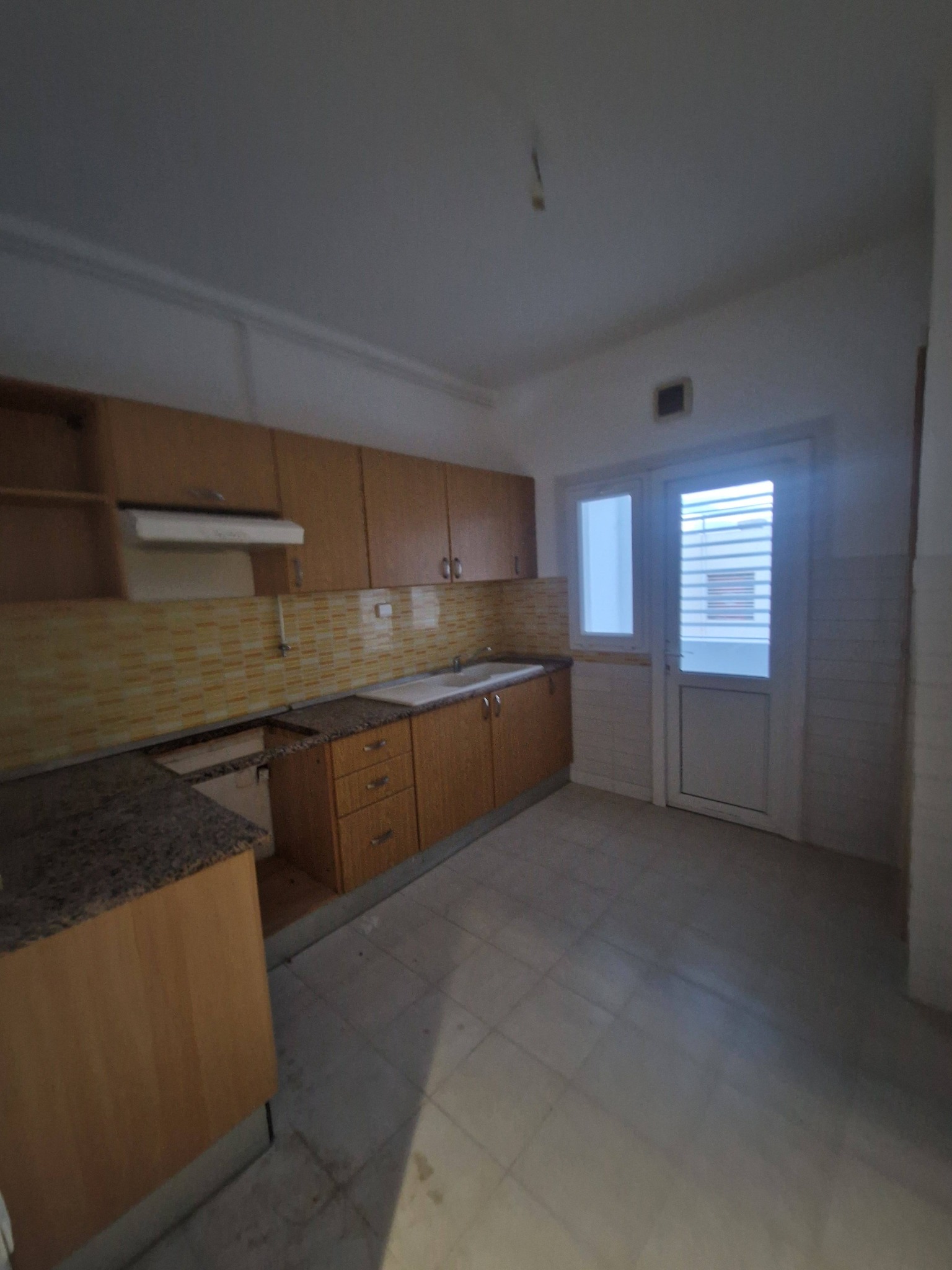 Ariana Ville&nbsp;Riadh Landlous&nbsp;Location&nbsp;Appart. 4 pi�ces&nbsp;S3 cot� parc nahli riadh el andalous