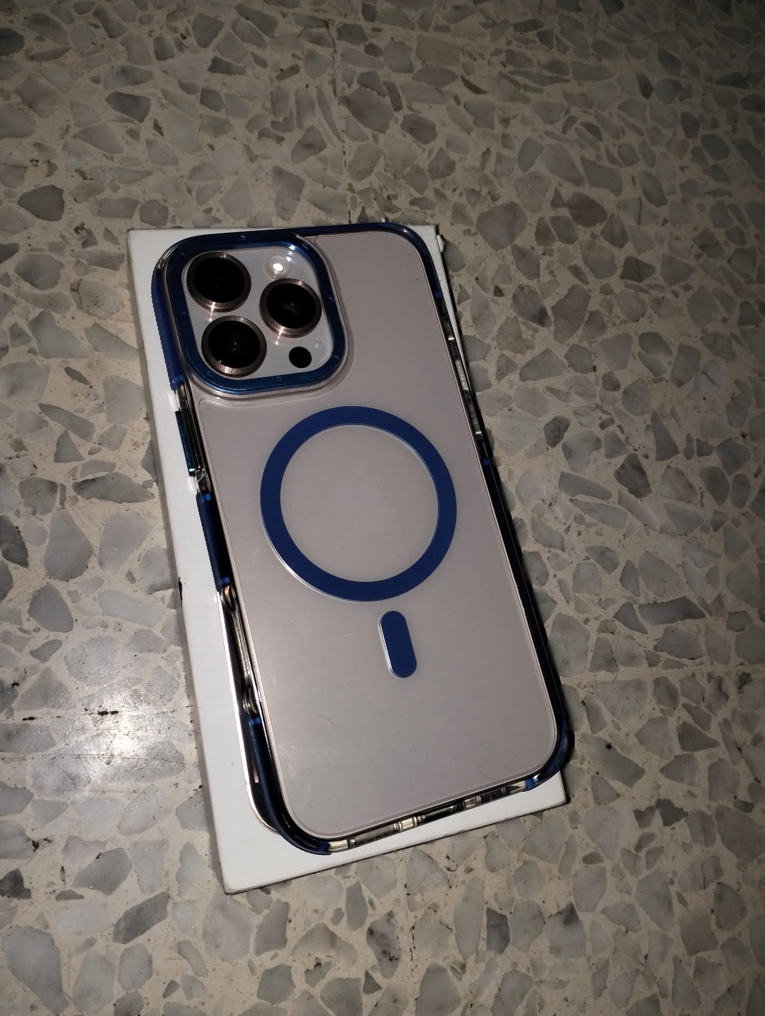 Sakiet Ezzit&nbsp;Merkez Chihya&nbsp;Apple - iPhone&nbsp;Autre Mod�le&nbsp;Iphone 16 pro max