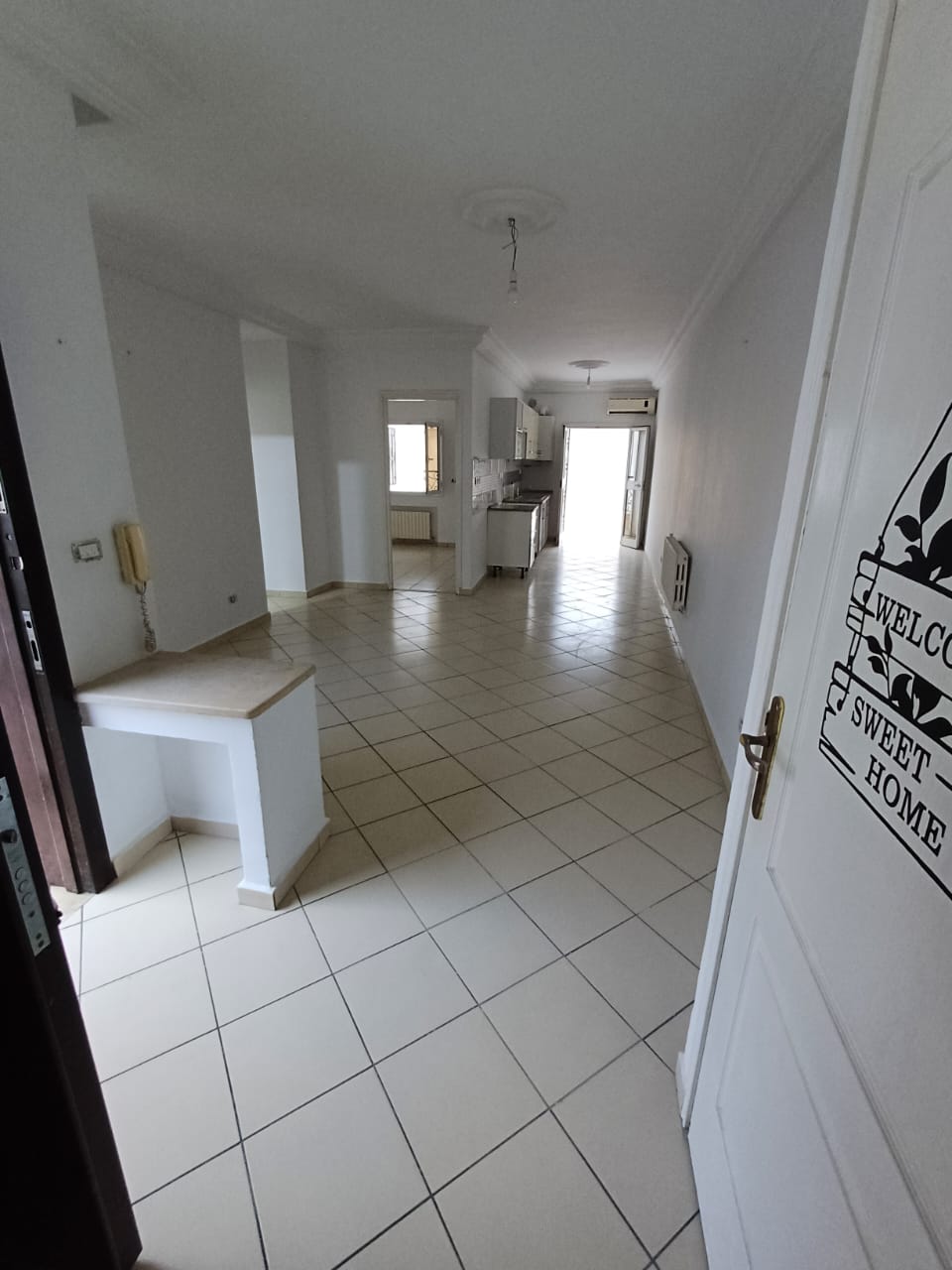 La Marsa&nbsp;Cite El Mhiri&nbsp;Location&nbsp;Appart. 3 pi�ces&nbsp;Apt 2ch et salon