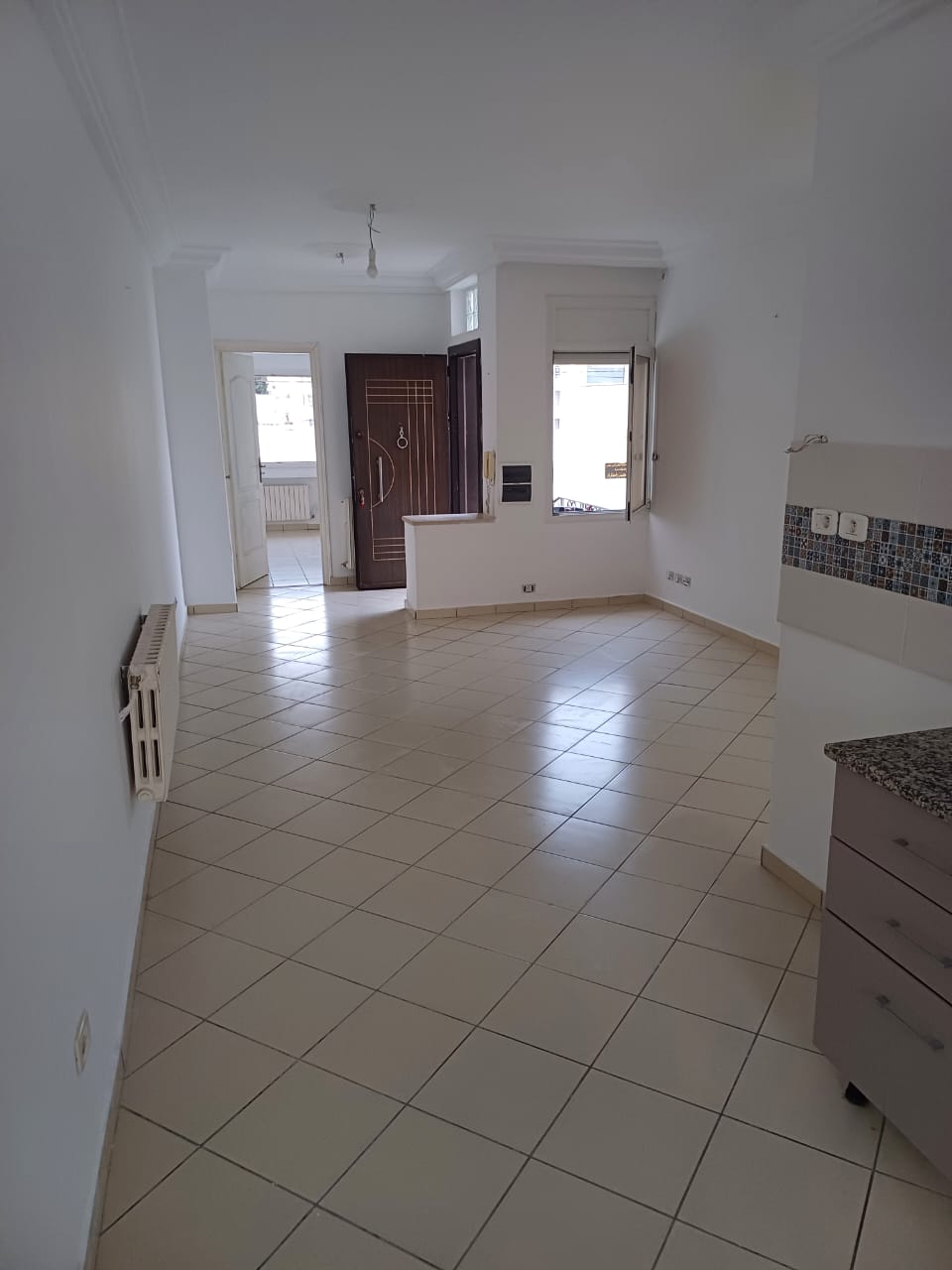 La Marsa&nbsp;Cite El Mhiri&nbsp;Location&nbsp;Appart. 3 pi�ces&nbsp;Apt 2ch et salon