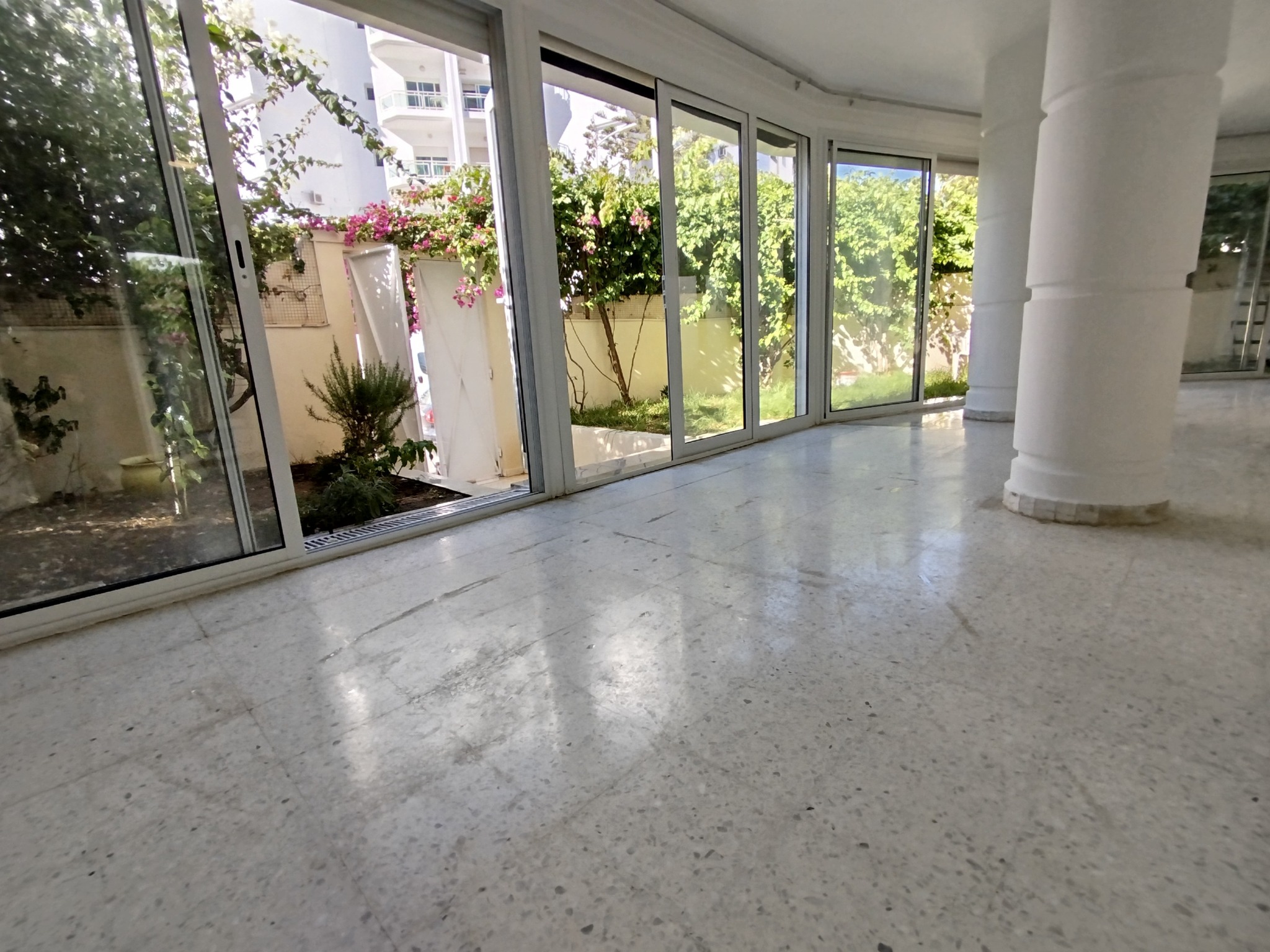 Ariana Ville El Menzah 7 Vente Appart. 3 pices Ravissant appartement s2 avec jardin  menzah7bis