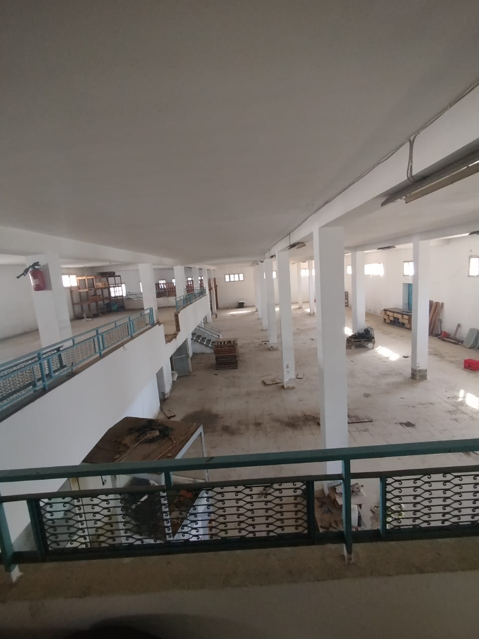 La Marsa&nbsp;Berge Du Lac&nbsp;Vente&nbsp;Surfaces&nbsp;Un grand d�p�t de 1821 m2 au coeur du lac3