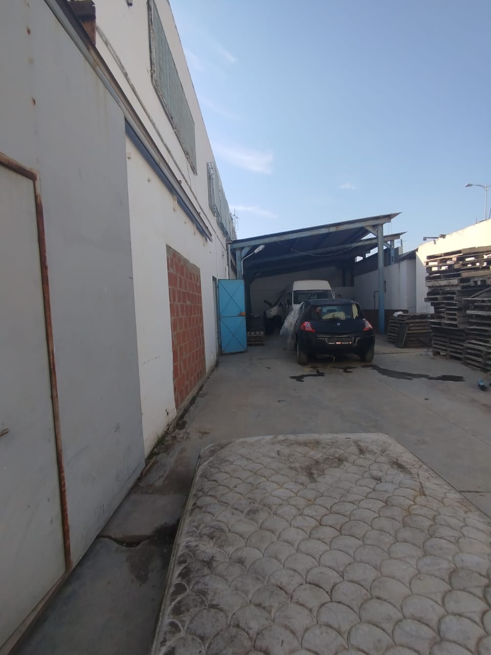 La Marsa&nbsp;Berge Du Lac&nbsp;Vente&nbsp;Surfaces&nbsp;Un grand d�p�t de 1821 m2 au coeur du lac3