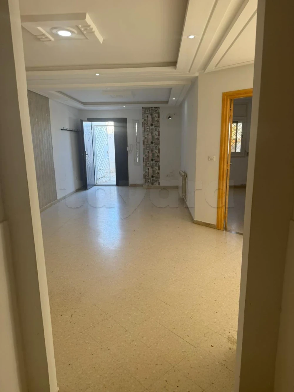 Mnihla&nbsp;Jardins d'el Menzah&nbsp;Location&nbsp;Appart. 4 pi�ces&nbsp;Un spacieux rdc de villa s3 habitation ou bureau