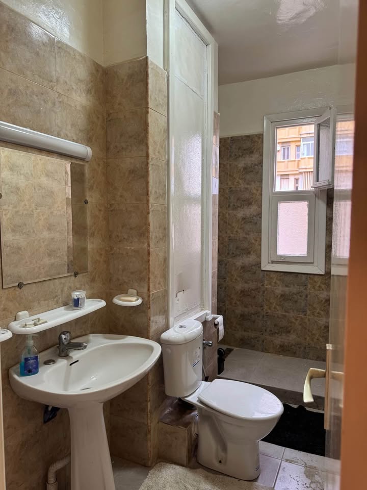 Ariana Ville&nbsp;El Menzah 7&nbsp;Location&nbsp;Appart. 1 pi�ce&nbsp;Un spacieux s1 meubl� � menzah7