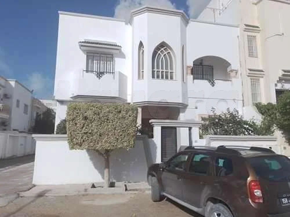 Raoued&nbsp;Ariana Essoughra&nbsp;Location&nbsp;Appart. 5 pi�ces+&nbsp;Duplex a ariana essoughra