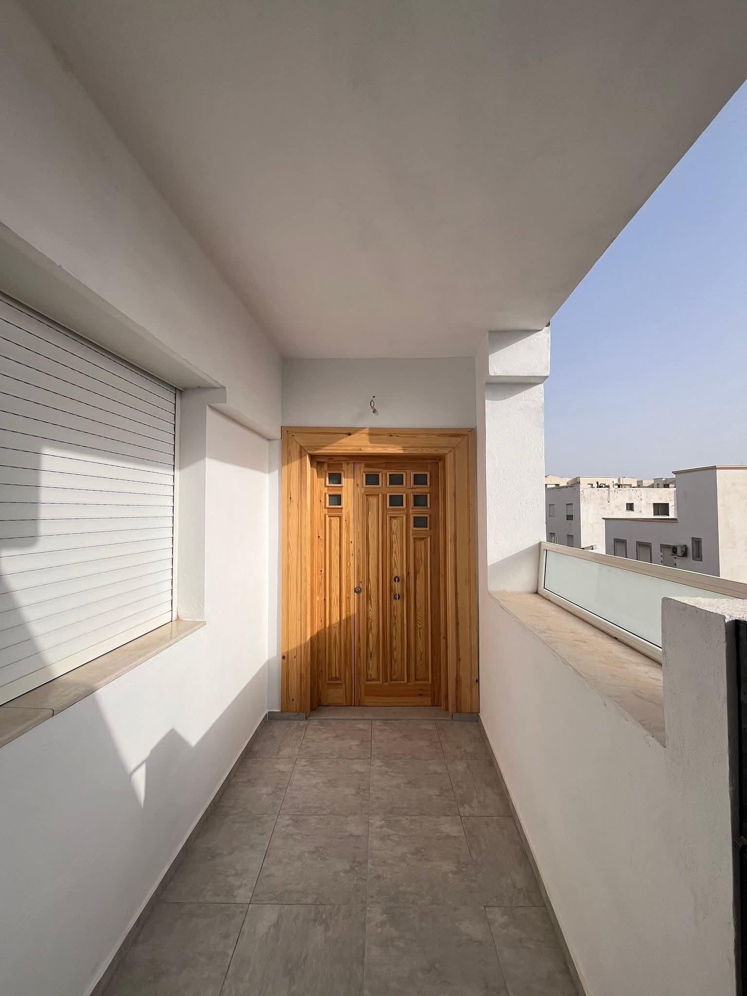 Ariana Ville&nbsp;Riadh Landlous&nbsp;Location&nbsp;Appart. 4 pi�ces&nbsp;�tage d'une villa s 3 riadh landalos