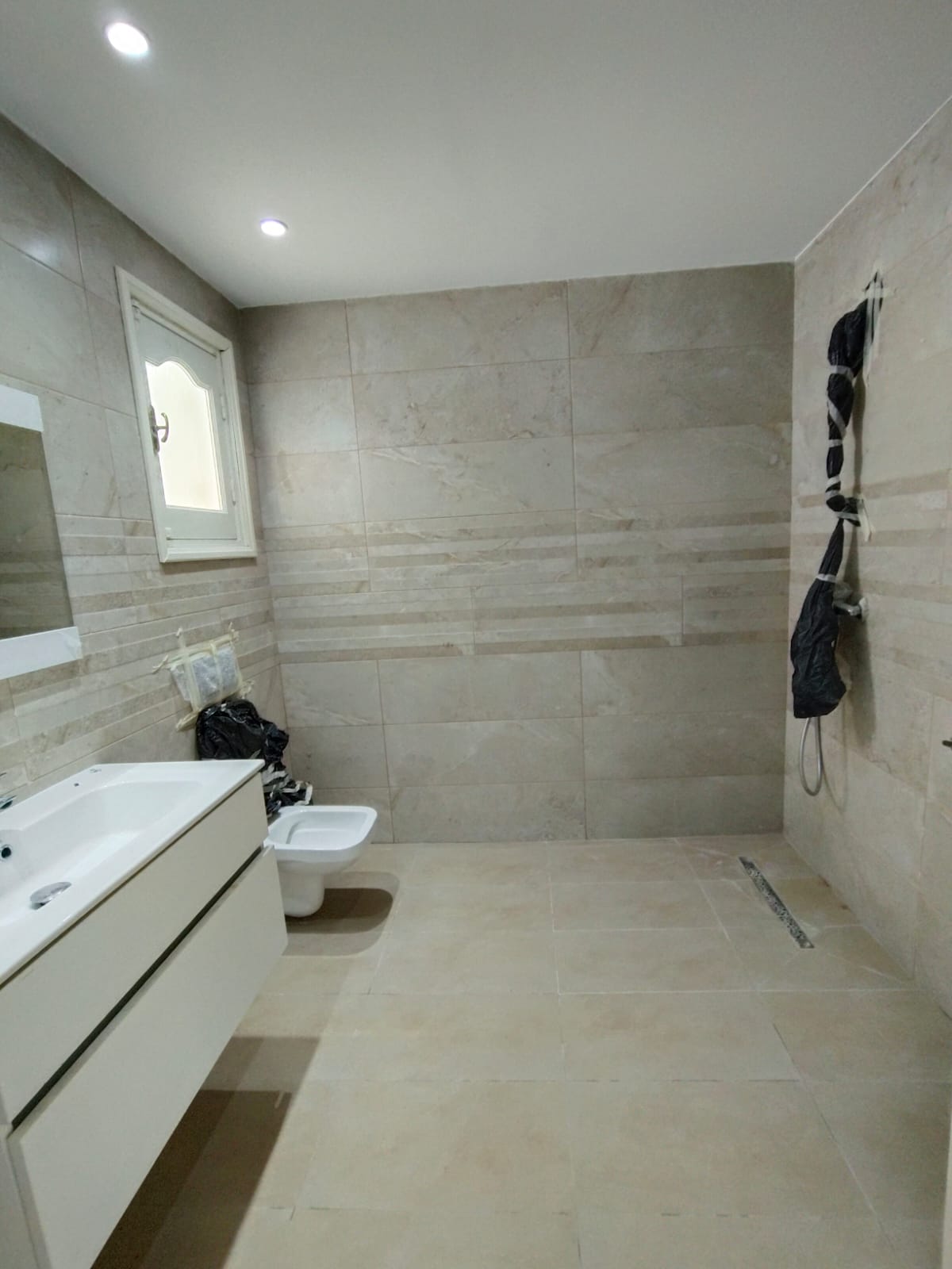 Bou Mhel El Bassatine Bou Mhel Vente Appart. 4 pices Boumhel vnt s3 128m2