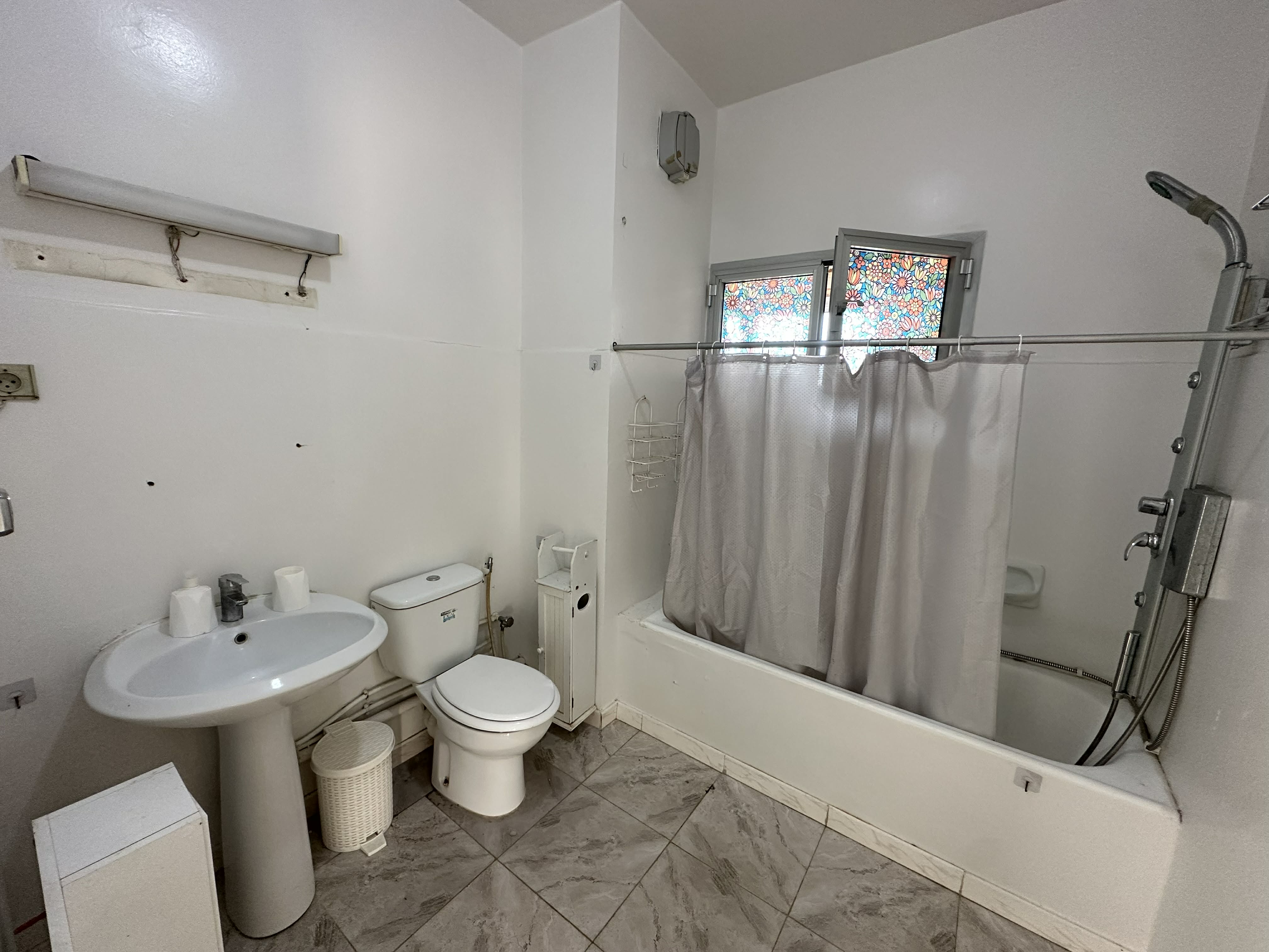 Ariana Ville&nbsp;El Menzah 6&nbsp;Vente&nbsp;Appart. 4 pi�ces&nbsp;Appart s3 � menzah 6 avec une vue panoramique